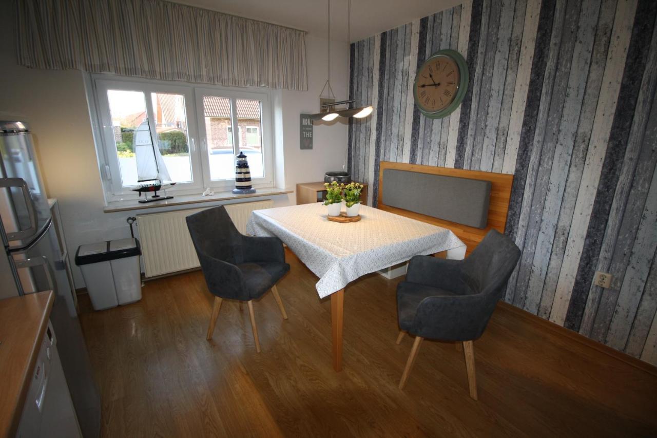 Haus Schilling Apartment Esens Exterior photo
